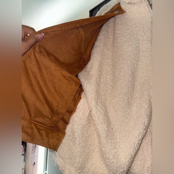 BlankNYC CATCH ME OUTSIDE Faux Suede Sherpa TRUCKER - Picture 11 of 16